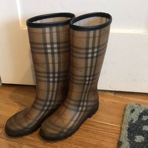 Burberry rain boots